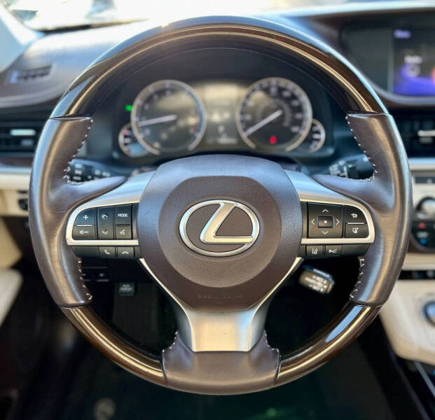 2017 Lexus ES 350