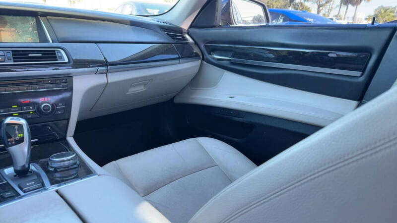 2015 BMW 7 Series 740i