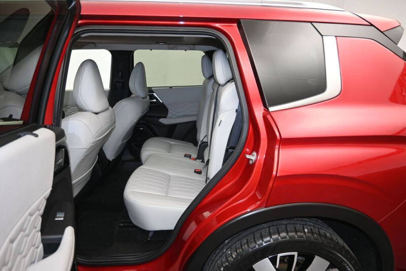 2025 Mitsubishi Outlander SEL