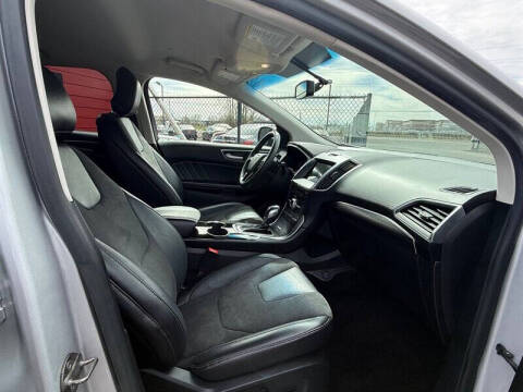 2017 Ford Edge Sport