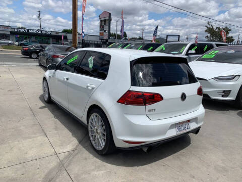 2017 Volkswagen Golf GTI S