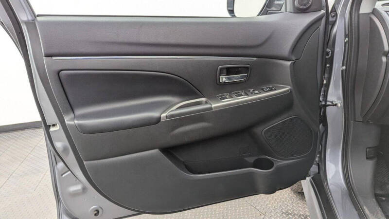 2024 Mitsubishi Outlander Sport S