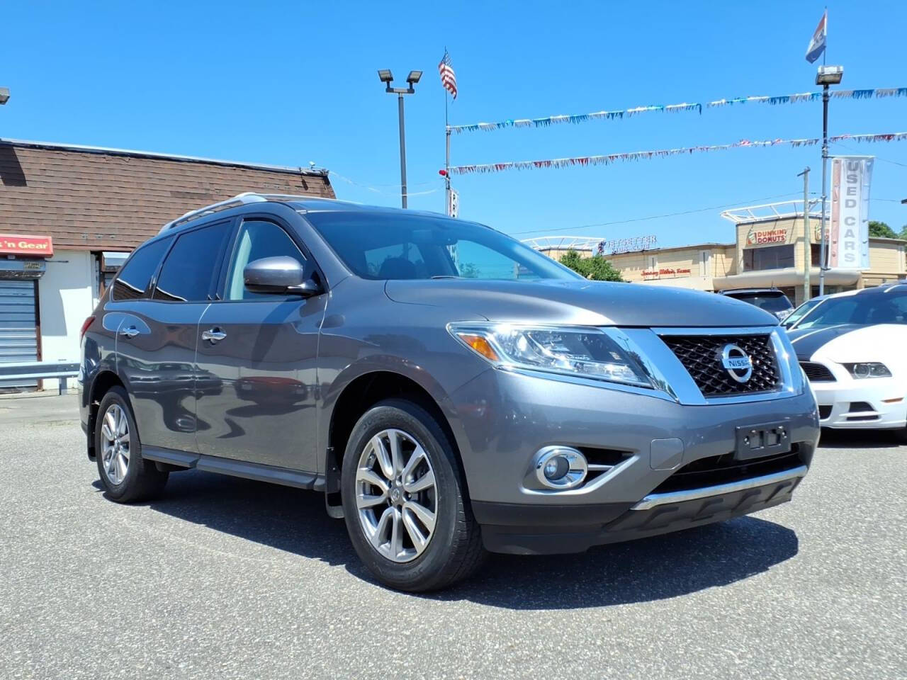Gray 2015 Nissan Pathfinder SV 1