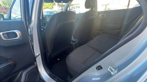 2022 Hyundai Venue SE