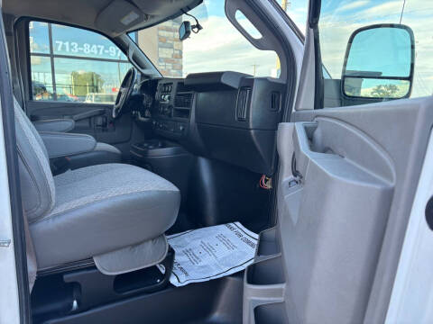 2019 Chevrolet Express 2500