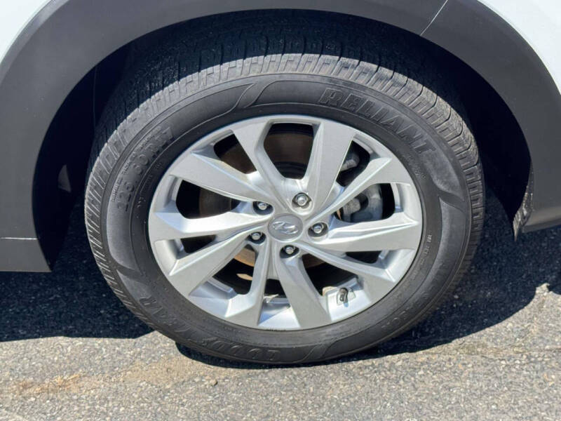 2021 Hyundai Tucson SE