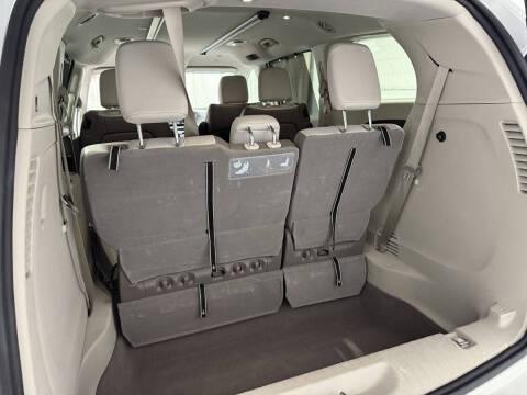 2020 Chrysler Voyager LXi