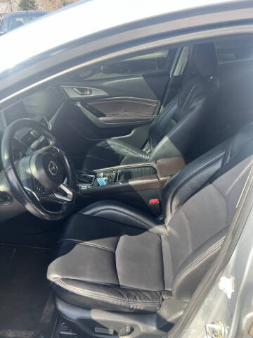 2018 Mazda MAZDA3 Touring