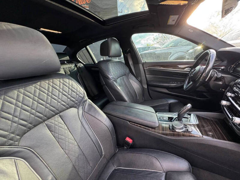 2017 BMW 5 Series 540i