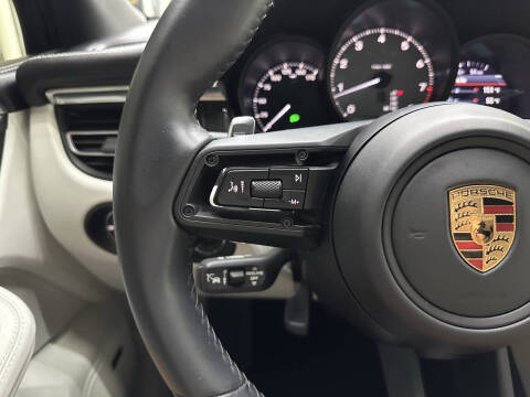 2024 Porsche Macan S