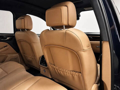 2020 Porsche Macan S