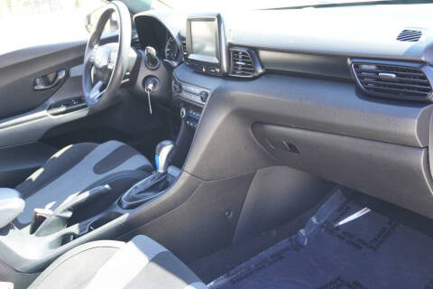 2019 Hyundai Veloster