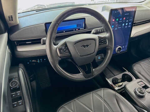 2022 Ford Mustang Mach-E Select