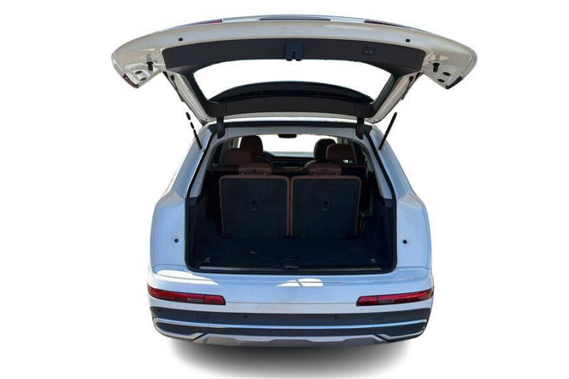 2024 Audi Q7 quattro Premium Plus 45 TFSI