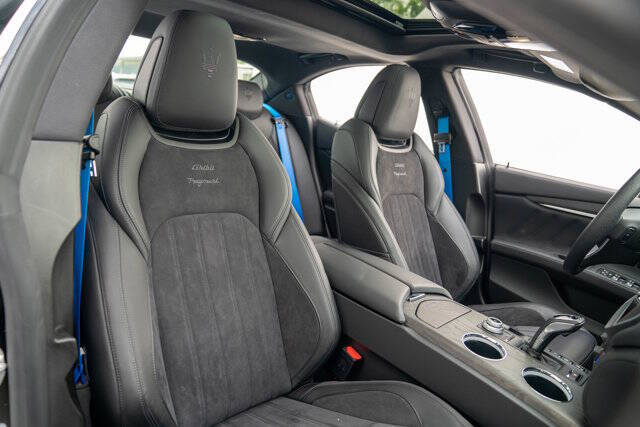 2022 Maserati Ghibli 37