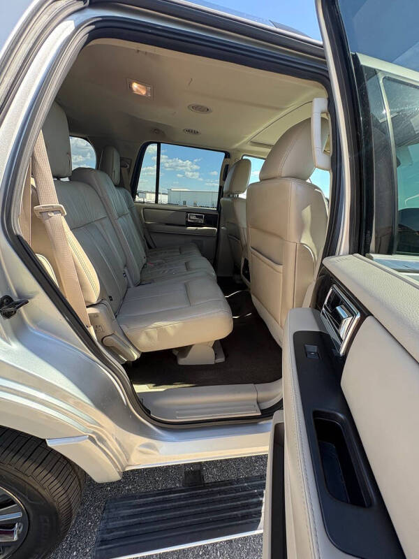 2016 Lincoln Navigator Select
