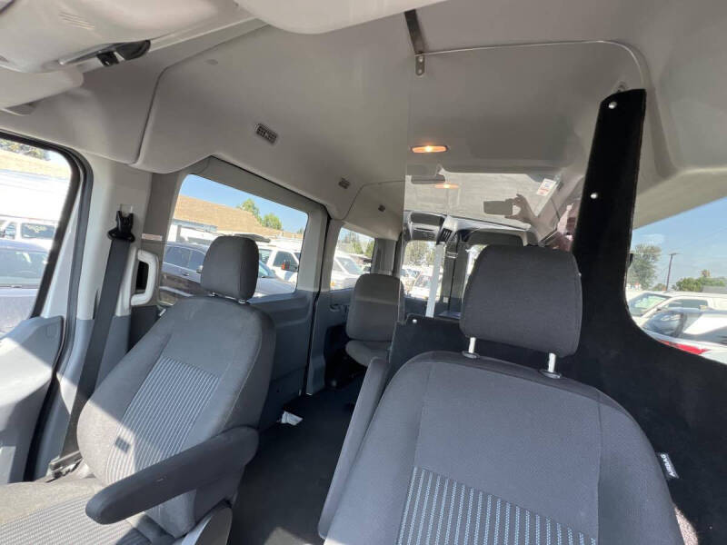 2018 Ford Transit 150 XLT