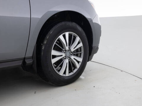 2018 Nissan Pathfinder S