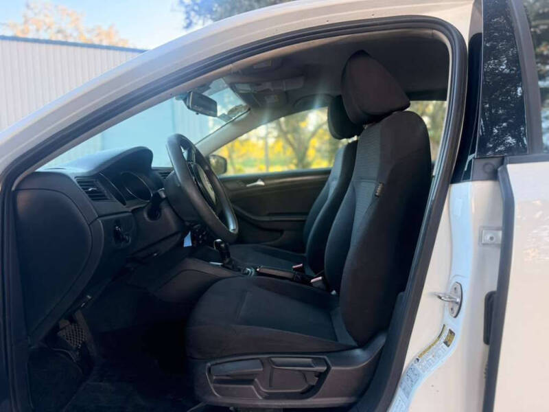 2016 Volkswagen Jetta