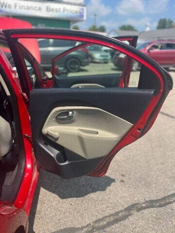 2014 Kia Rio 5-Door LX