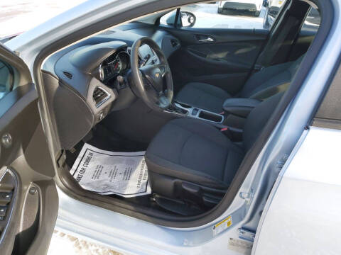 2018 Chevrolet Cruze LS Auto