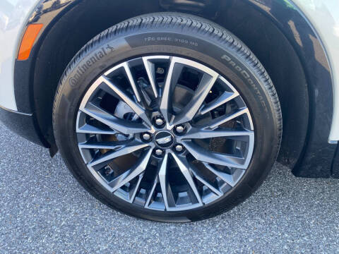 2025 Cadillac XT4 Sport