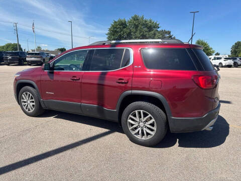 2017 GMC Acadia SLE-2