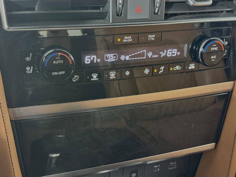 2024 Infiniti QX80 Sensory