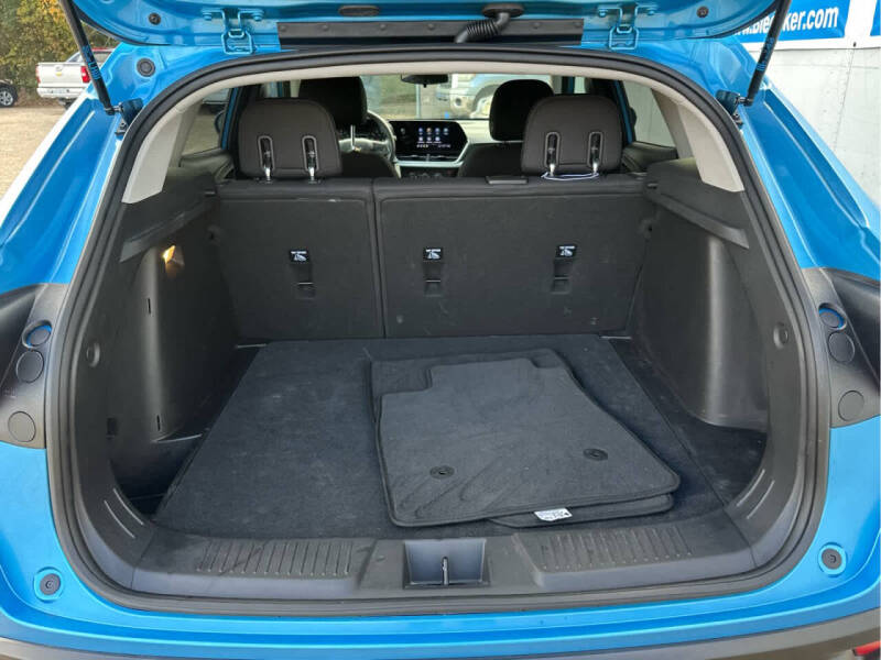 2025 Chevrolet Trax LS