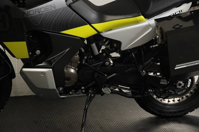 2023 Husqvarna Norden 901