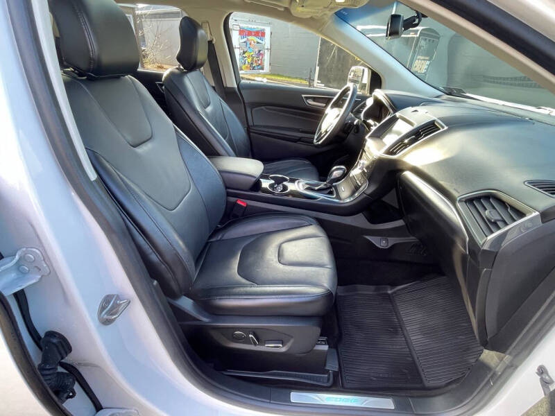 2018 Ford Edge Titanium