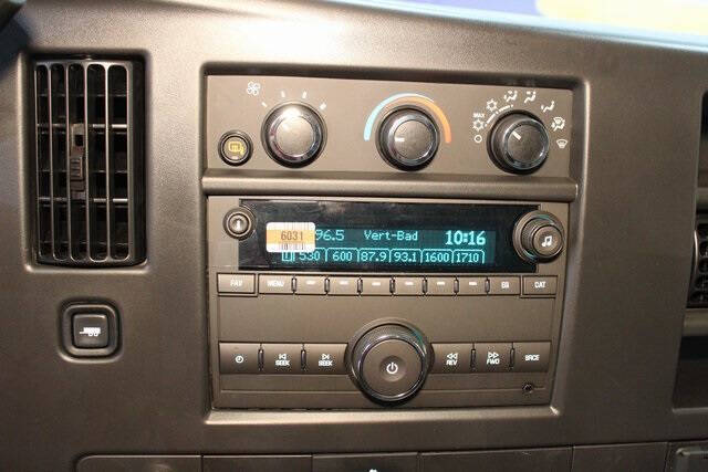 2025 Chevrolet Express 2500