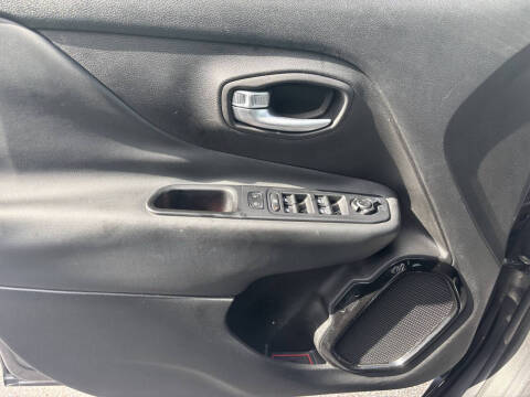 2017 Jeep Renegade Altitude