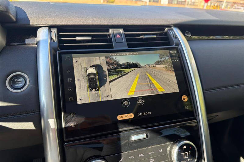 2024 Land Rover Discovery P300 S