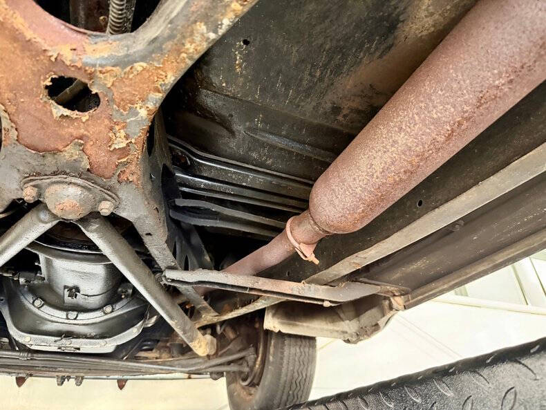 1948 Ford Super Deluxe