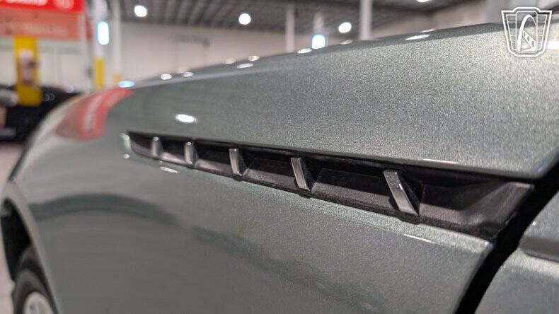 2004 Ford Thunderbird