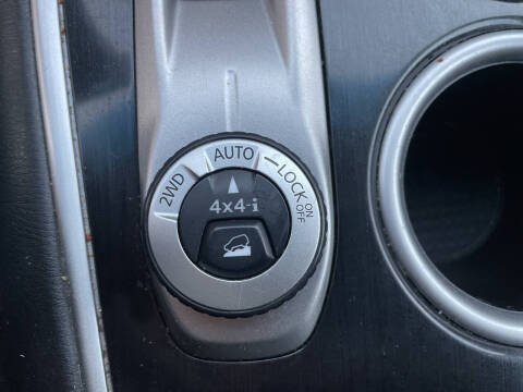 2016 Nissan Pathfinder SV