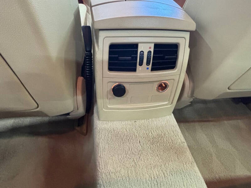 2004 BMW 5 Series 530i