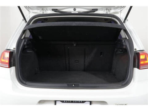 2016 Volkswagen e-Golf SE