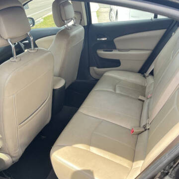 2011 Chrysler 200 Limited