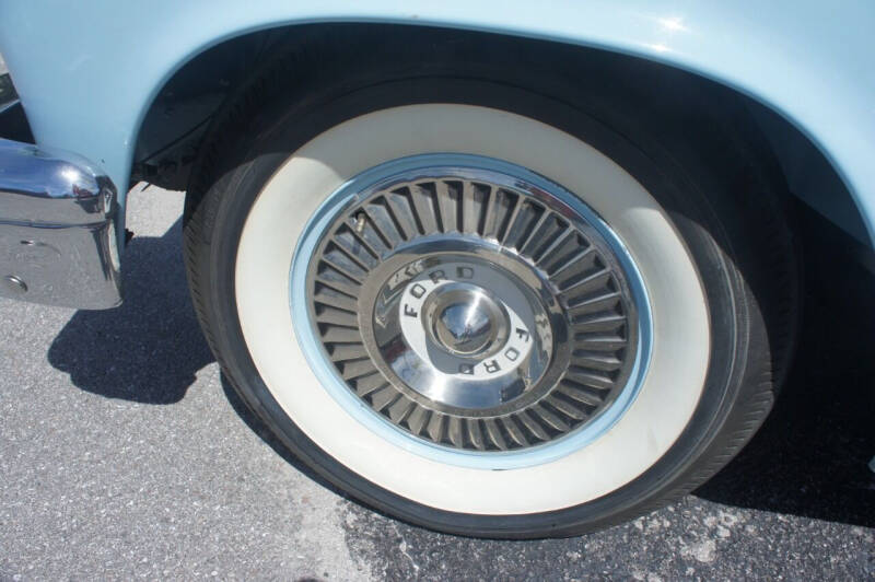 1957 Ford Thunderbird