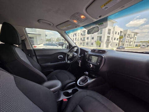 2019 Kia Soul +