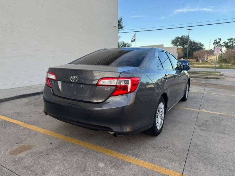 2014 Toyota Camry LE