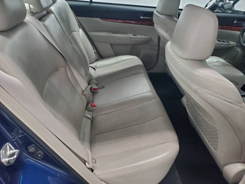 2010 Subaru Legacy 2.5i Limited