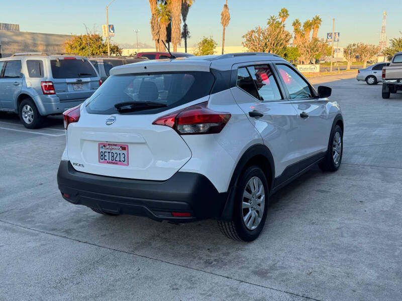 2018 Nissan Kicks S