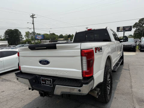 2017 Ford F-350 Super Duty Lariat