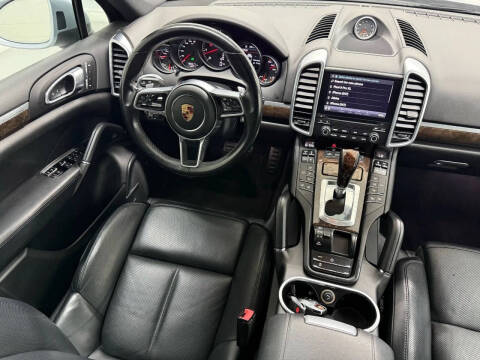 2018 Porsche Cayenne Platinum Edition