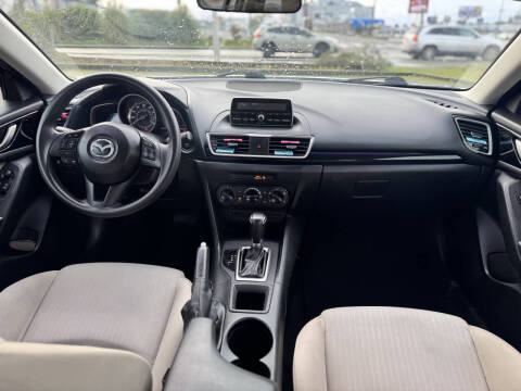 2014 Mazda MAZDA3 i Sport