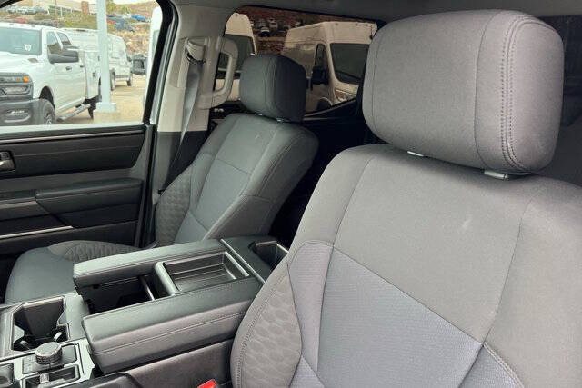 2022 Toyota Tundra SR5