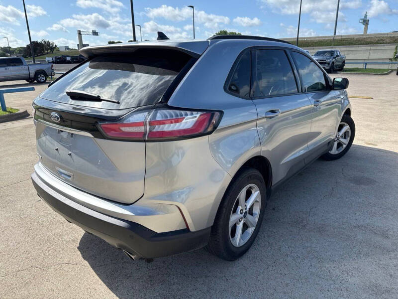 2020 Ford Edge SE